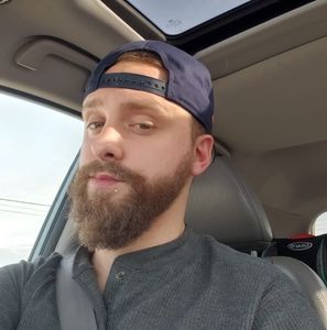 Meet your Posher, Devin